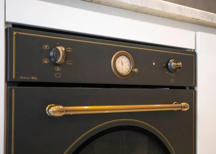 Porta Venezia - Design Con Balcone - 55mq * Milano