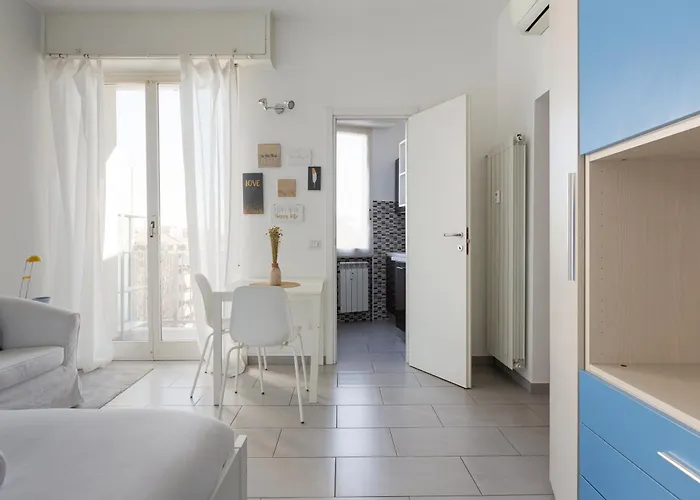 Guesthost - Bande Nere Mm1 With Balcony Μιλάνο