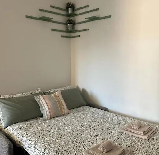 House - 20 Min From Center, Free Wifi And Private Parking