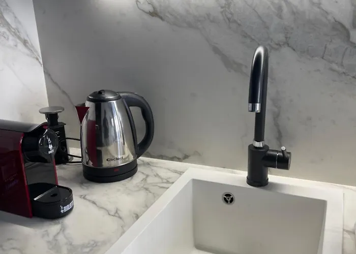 Apartament Bilocale Zona Navigli Mediolan