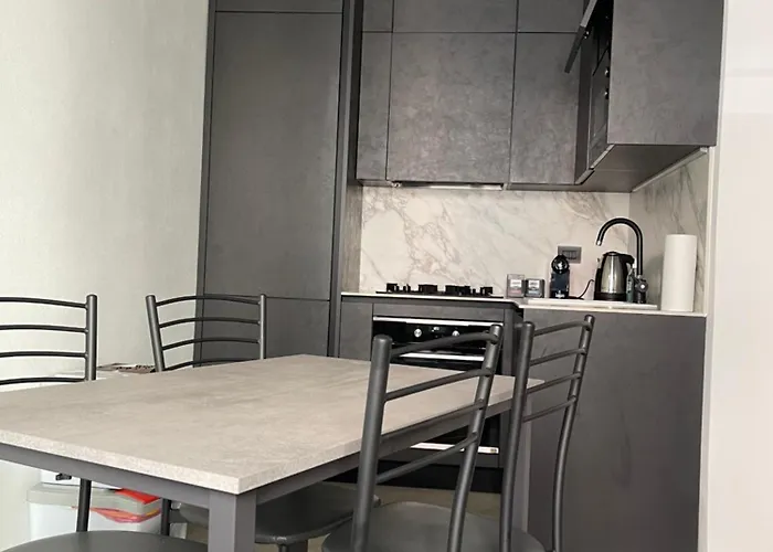 Apartament Bilocale Zona Navigli