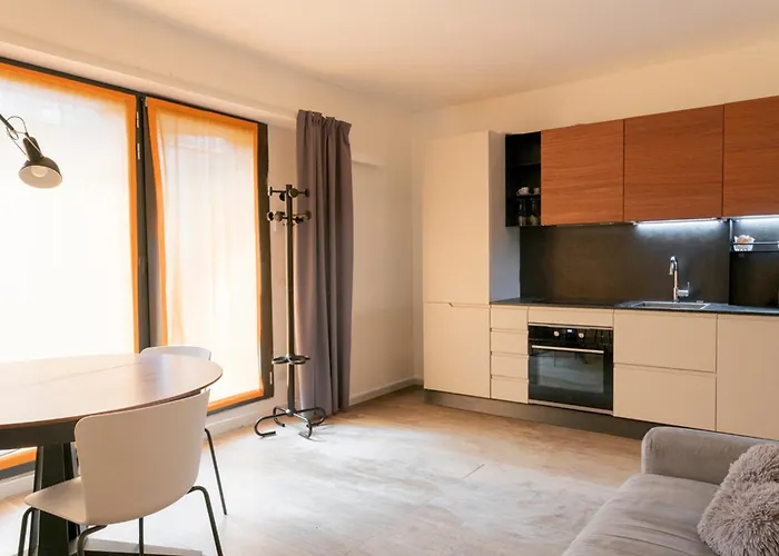 Beautiful In - Duomo 15 Minutes דירה