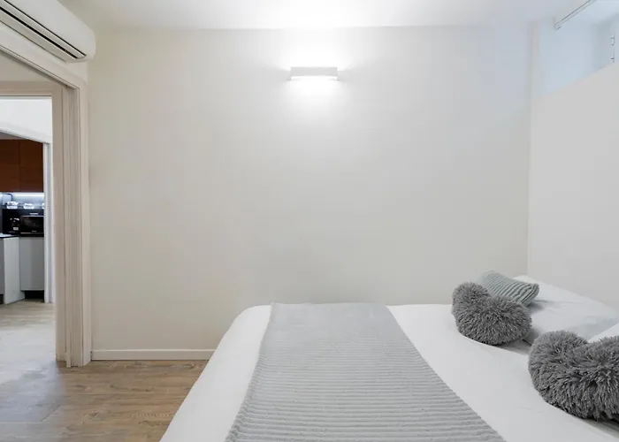 Beautiful In - Duomo 15 Minutes מילאנו