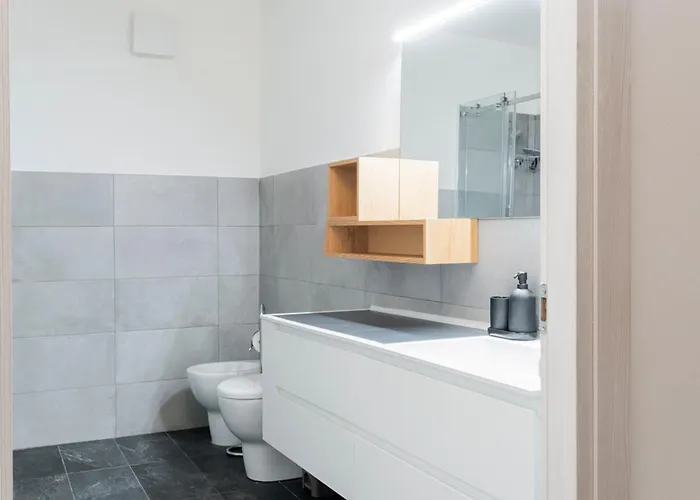 Beautiful In - Duomo 15 Minutes * מילאנו