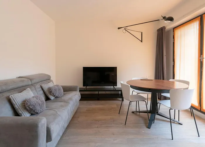 Beautiful In - Duomo 15 Minutes * מילאנו