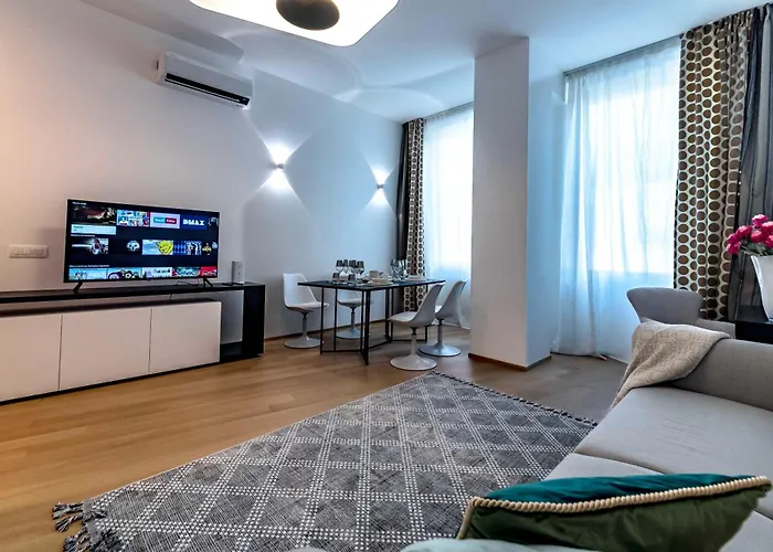 Dream San Babila Апартаменты