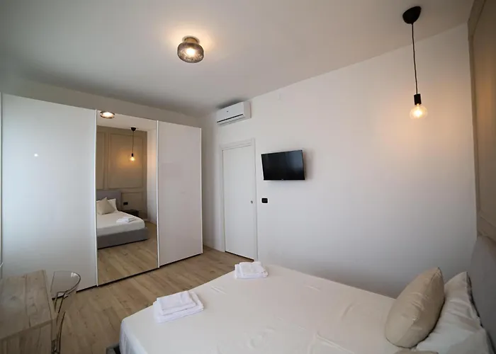 Casa Enea - Luxury House Navigli Apartman *