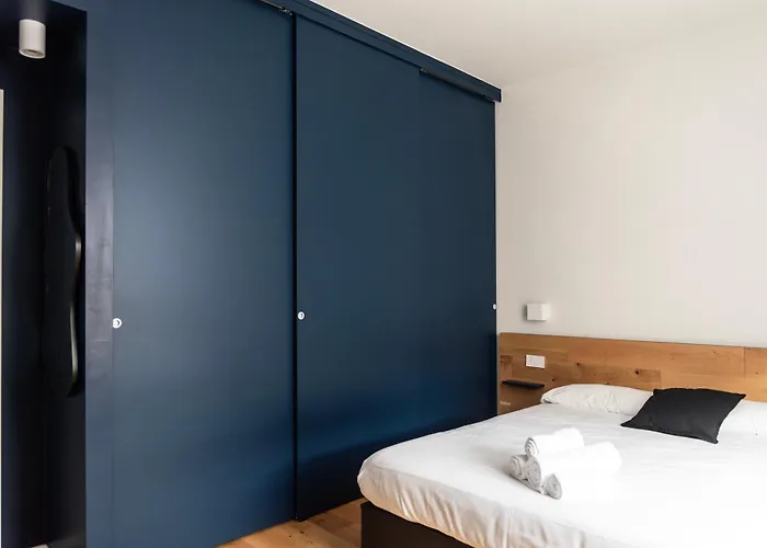 Youhosty - Perego 7 Dx Apartmán *