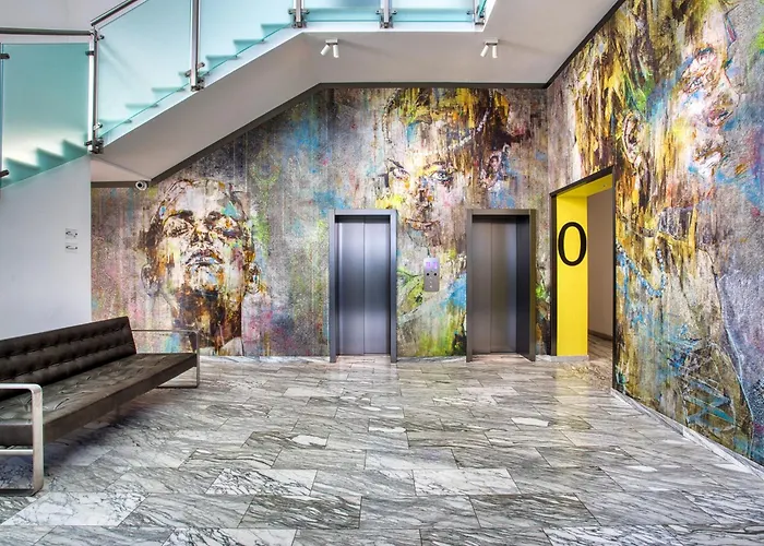 Art Building Palestra Inclusa E Parcheggio * מילאנו