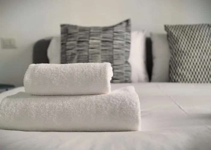 アパート Just Urban - Sunny 2br Flat In The Heart Of - M2 And M4 Metro