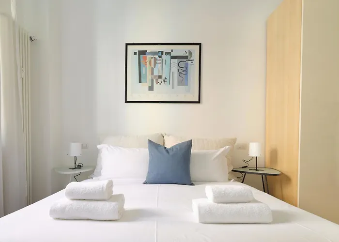 Just Urban - Sunny 2br Flat In The Heart Of - M2 And M4 Metro Lägenhet *