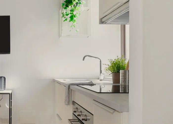 Just Urban - Sunny 2br Flat In The Heart Of - M2 And M4 Metro Lägenhet Milano