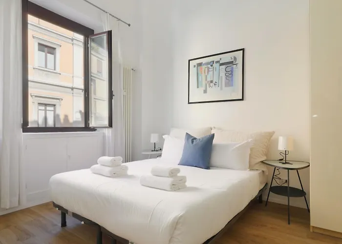 Just Urban - Sunny 2br Flat In The Heart Of - M2 And M4 Metro Lägenhet