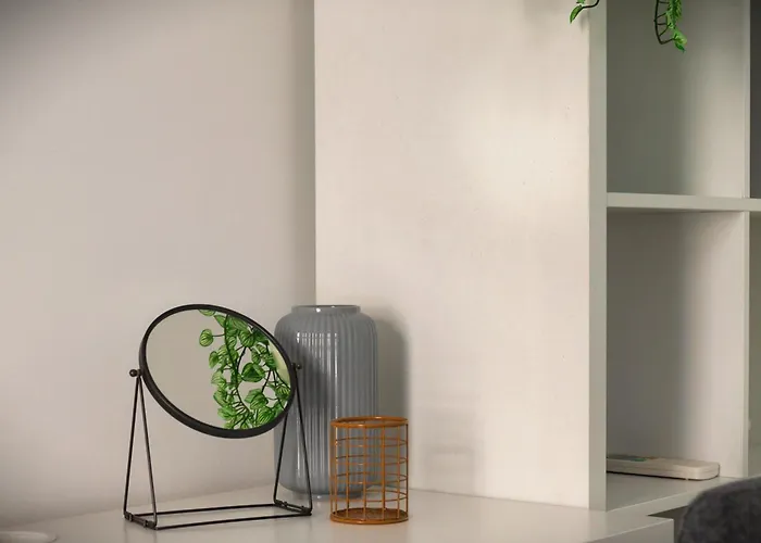 アパート Just Urban - Sunny 2br Flat In The Heart Of - M2 And M4 Metro ミラノ