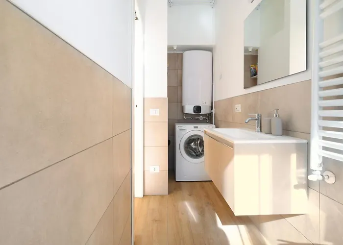 Just Urban - Sunny 2br Flat In The Heart Of - M2 And M4 Metro *