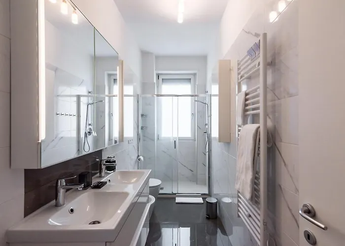 Audrey Flat - Stazione Centrale Appartement *