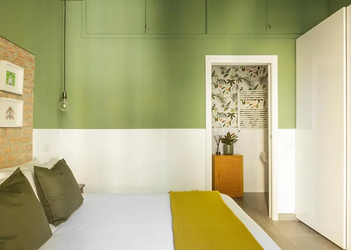 Silenziosa Casa Di Ringhiera - Porta Venezia 아파트