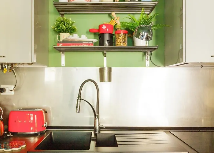 Silenziosa Casa Di Ringhiera - Porta Venezia *