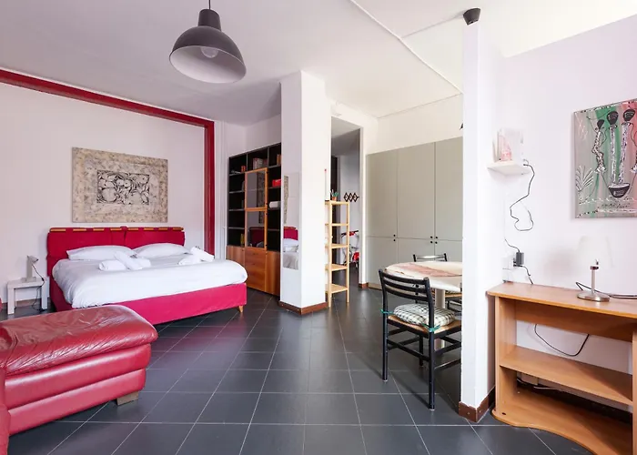 De Angeli M1 - Colorful With Balcony! Apartment