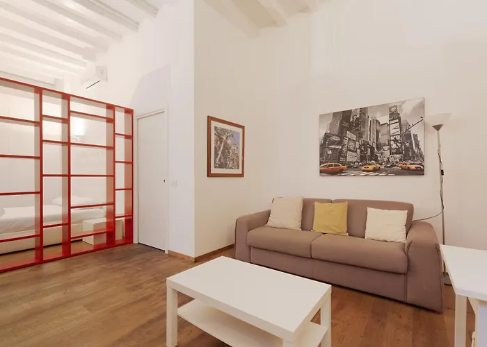 Modern 280m From Arco Della Pace! * Milano