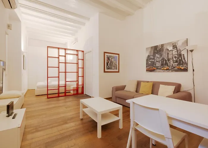 Modern 280m From Arco Della Pace!