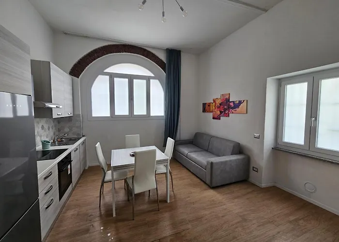 Navigli Stylish Underground Nearby For 4 Guests