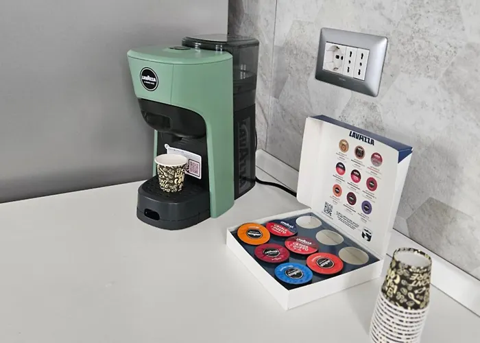 Navigli Stylish Underground Nearby For 4 Guests Милан