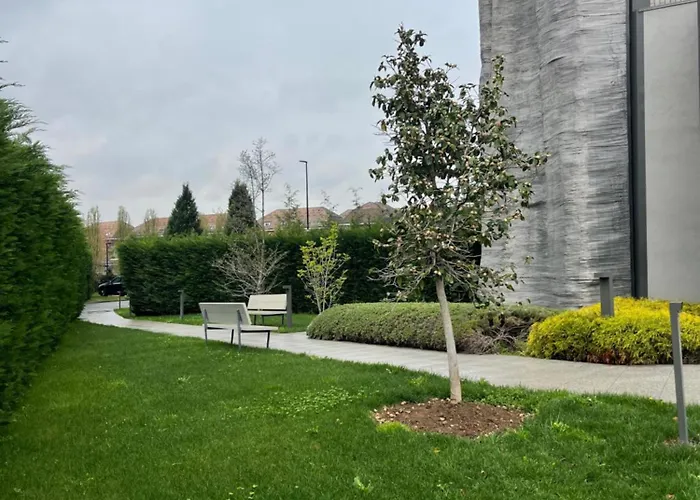 Art Building Palestra Inclusa E Parcheggio