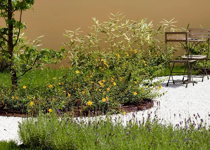 ベッド・アンド・ブレックファスト Trovailtempo 4*