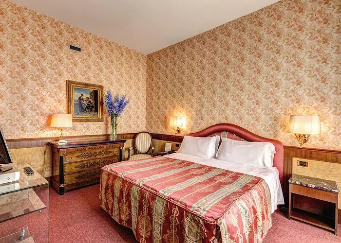 Romana Residencia 4*