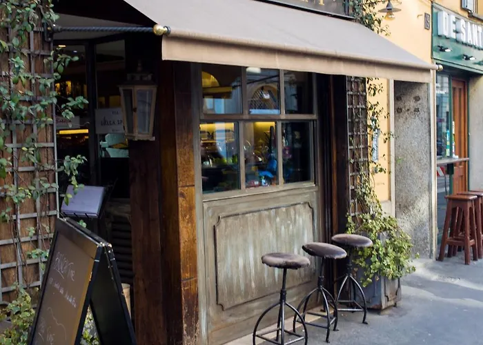 Castle Near Duomo Milaan