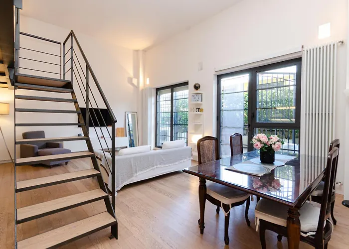 Апартаменты Vivimihome Loft Su Due Livelli Con Terrazzo *