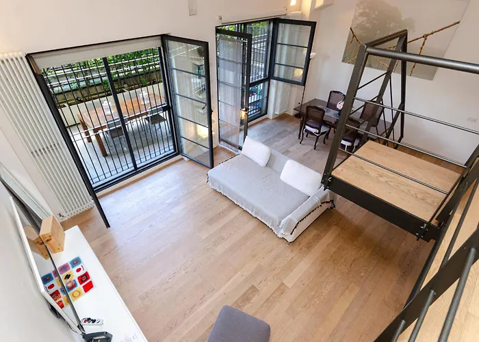 Апартаменты Vivimihome Loft Su Due Livelli Con Terrazzo *