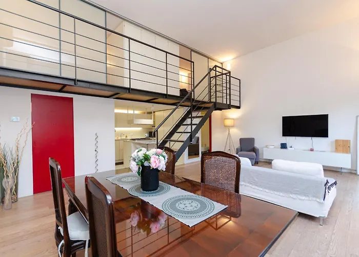 Апартаменты Vivimihome Loft Su Due Livelli Con Terrazzo