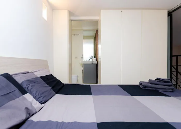 Апартаменты Vivimihome Loft Su Due Livelli Con Terrazzo