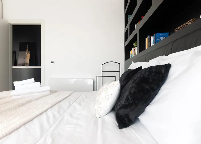 公寓 With Panoramic View Of And Public Free Parking Lot 米兰