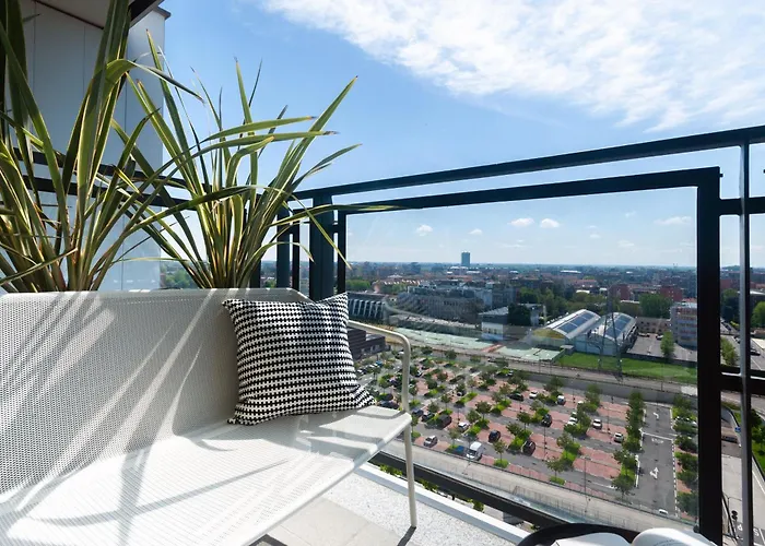 Appartamento With Panoramic View Of And Public Free Parking Lot