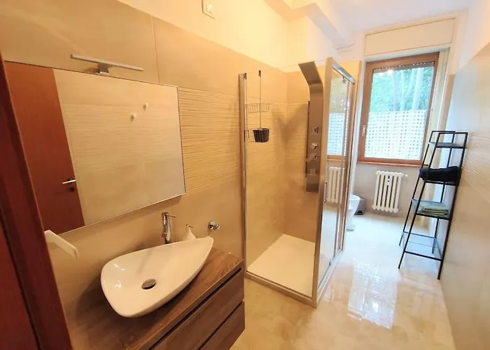 Mi Affaccio Sulla Piazza Milán