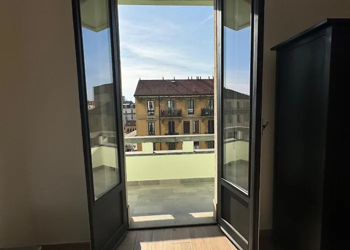 Daire New With Balcony, Isola Bosco Verticale Milano