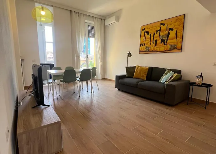 Daire New With Balcony, Isola Bosco Verticale *