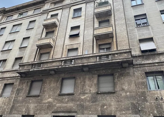 La Dolce Vita - Piazza Vetra Milano