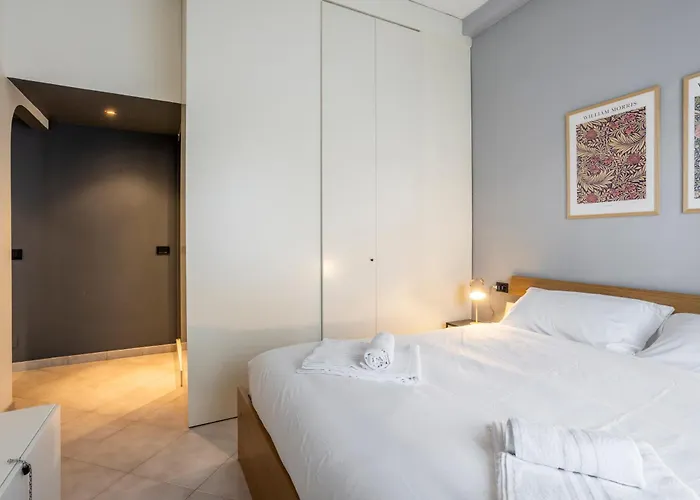 Apartman - 10 Minutes To Duomo And Train Station