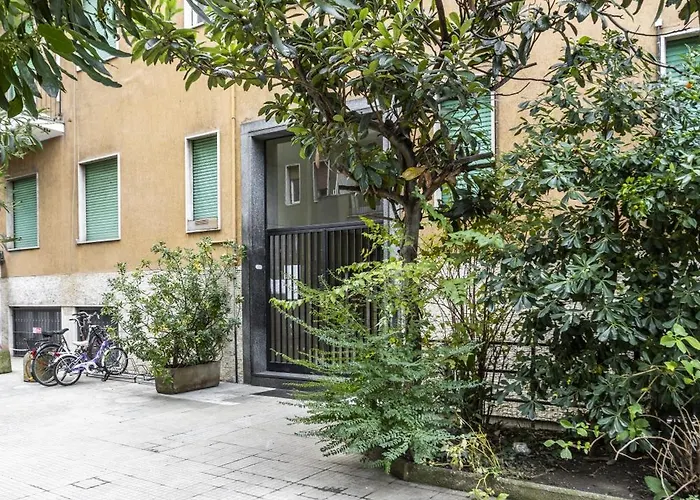 - 10 Minutes To Duomo And Train Station Milano