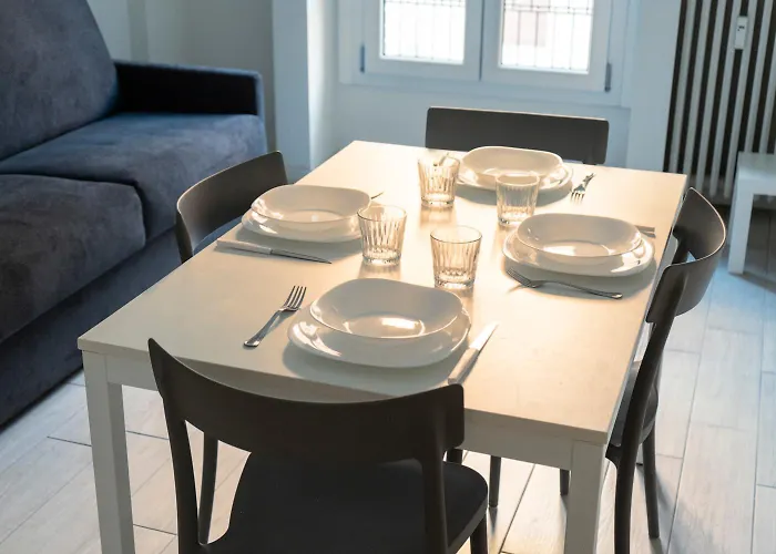 Apartament Ce6 - Corso Sempione • Large Mediolan