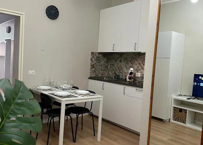 Le14 Duomo-loreto Acomfortable Mediolan