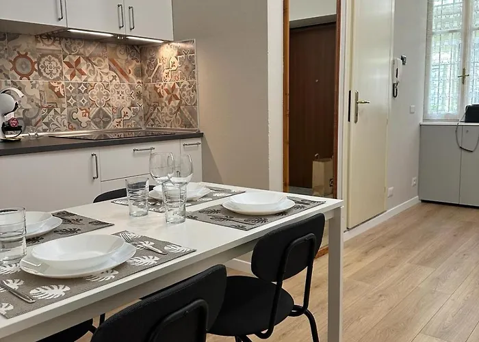Apartament Le14 Duomo-loreto Acomfortable Mediolan