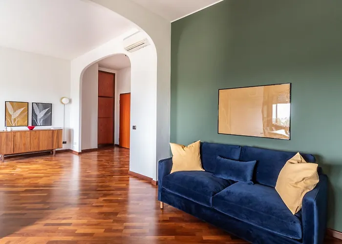 아파트 Trilocale Vintage Vicino A Con Vista Panoramica Sul Duomo