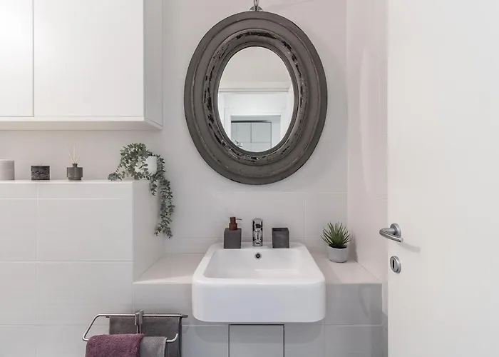 Design Con Terrazza In Via Masera 6 Milán