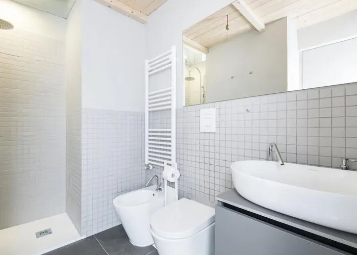 Easylife - - Commenda 25 - Porta Romana