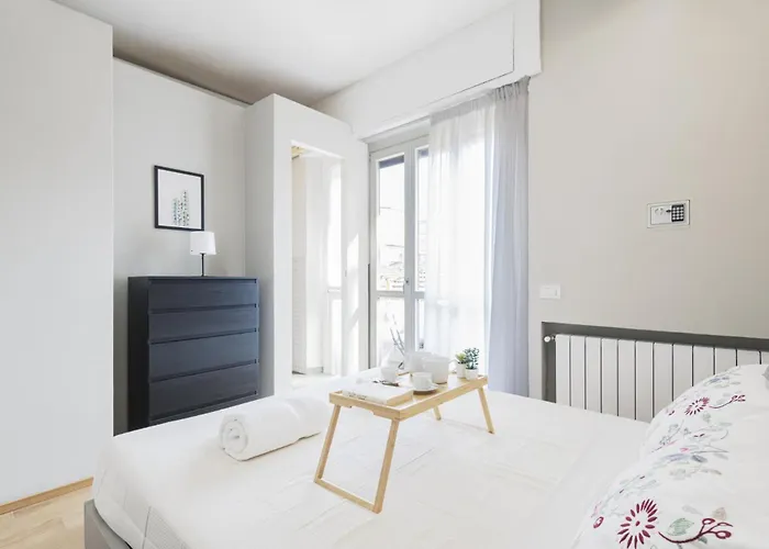 Easylife - - Commenda 25 - Porta Romana